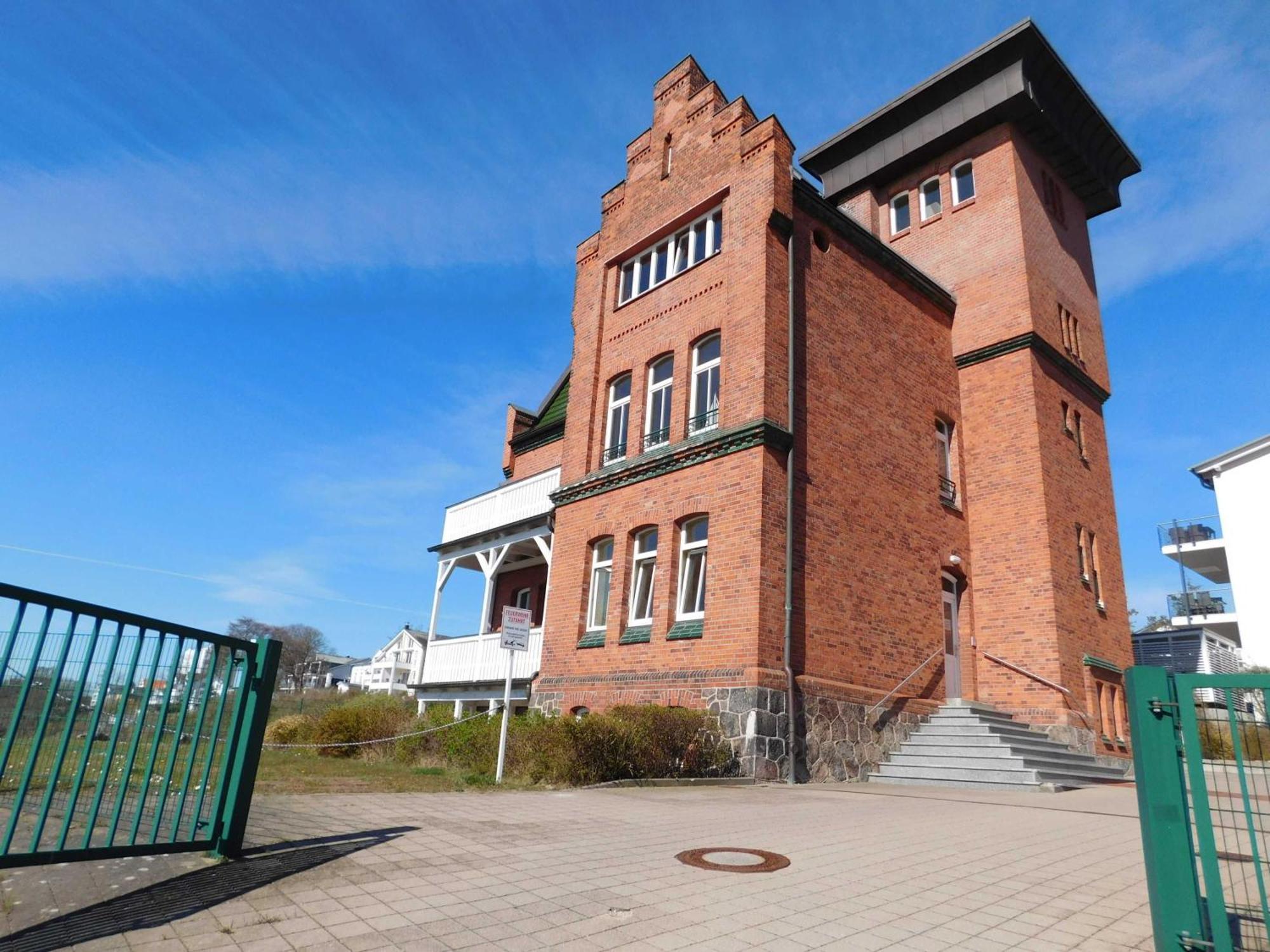 Seelotsenstation Mit Hafenblick By Unsere Urlaubszeit * Sassnitz